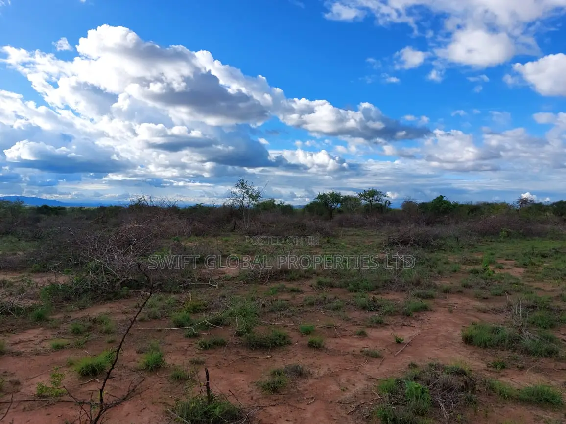 500 Acres Touching Mombasa Road in Voi-Maungu Is for Sale