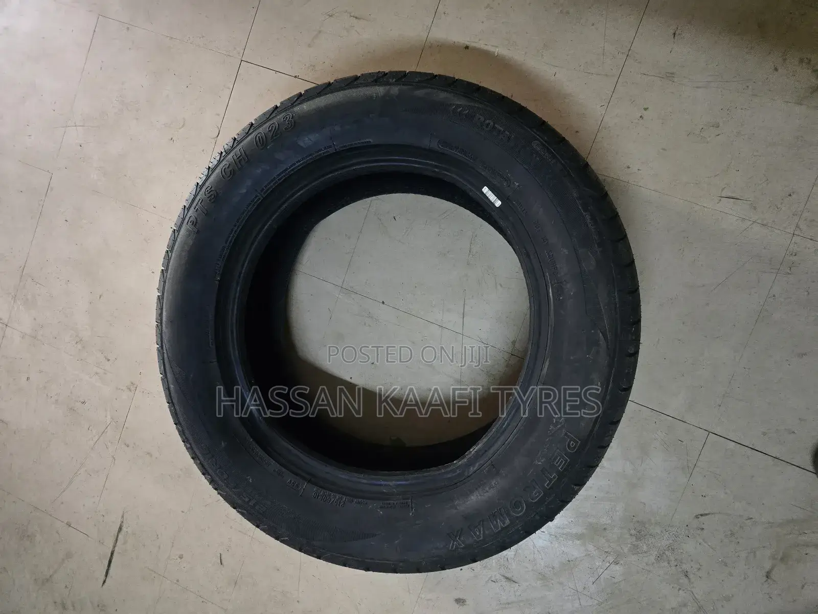 215/60r16 Petromax Tyre