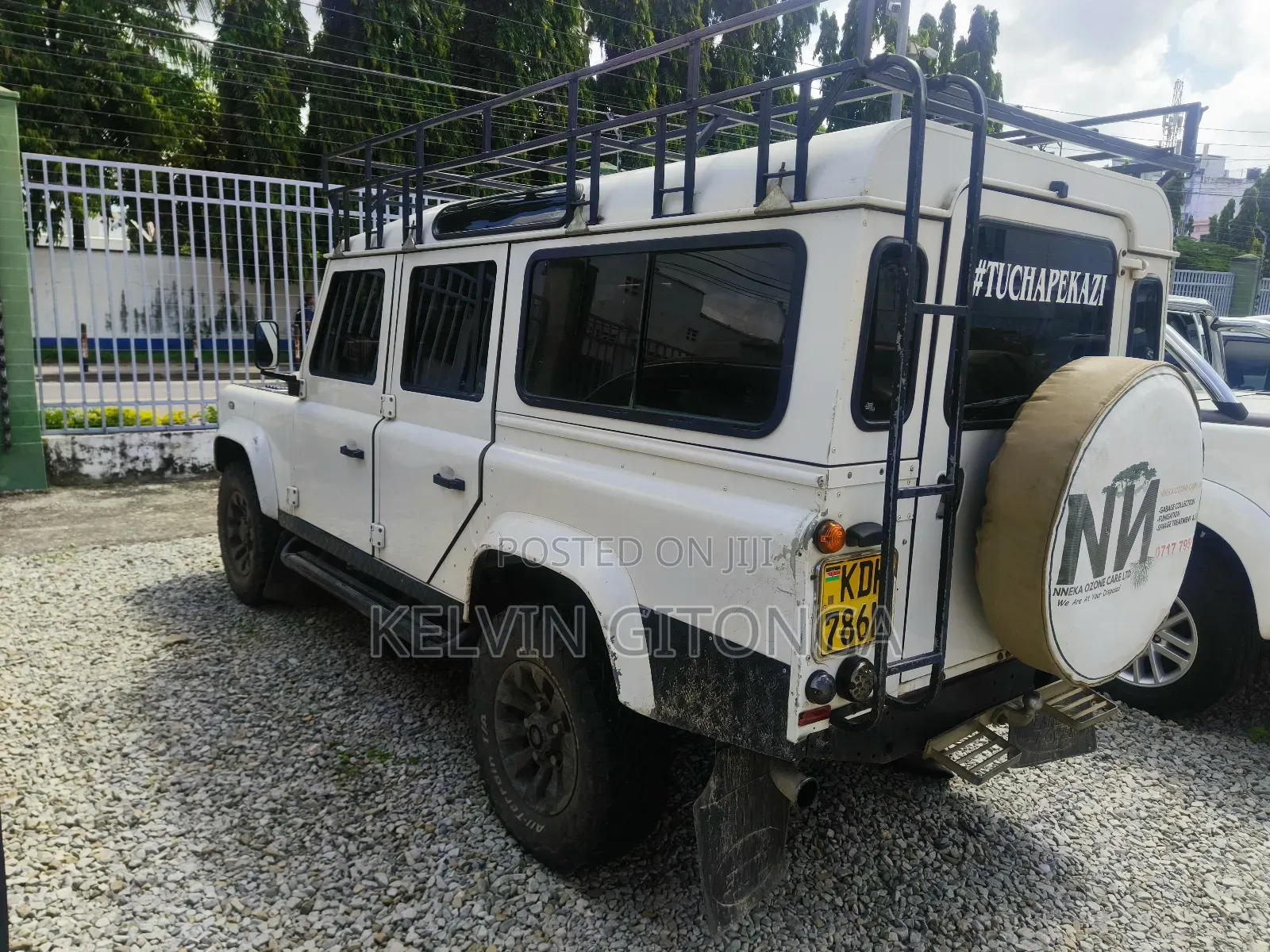 Land Rover Discovery 2017 White