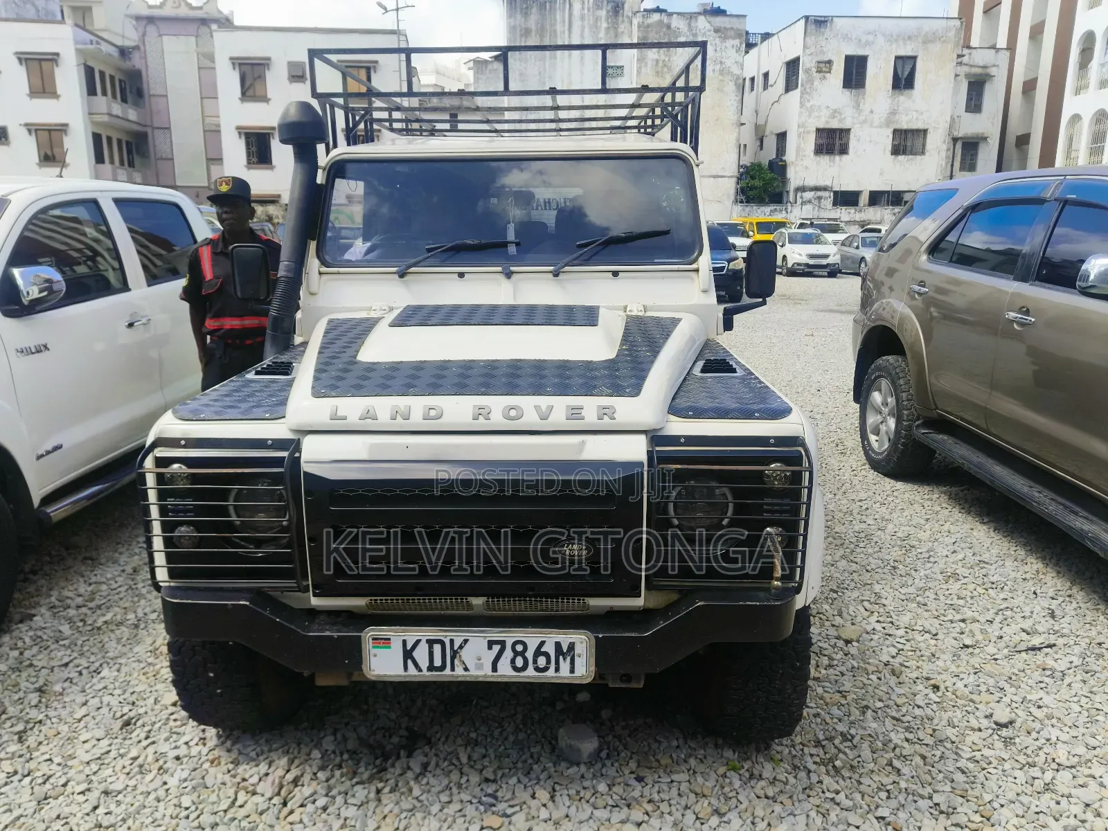 Land Rover Discovery 2017 White