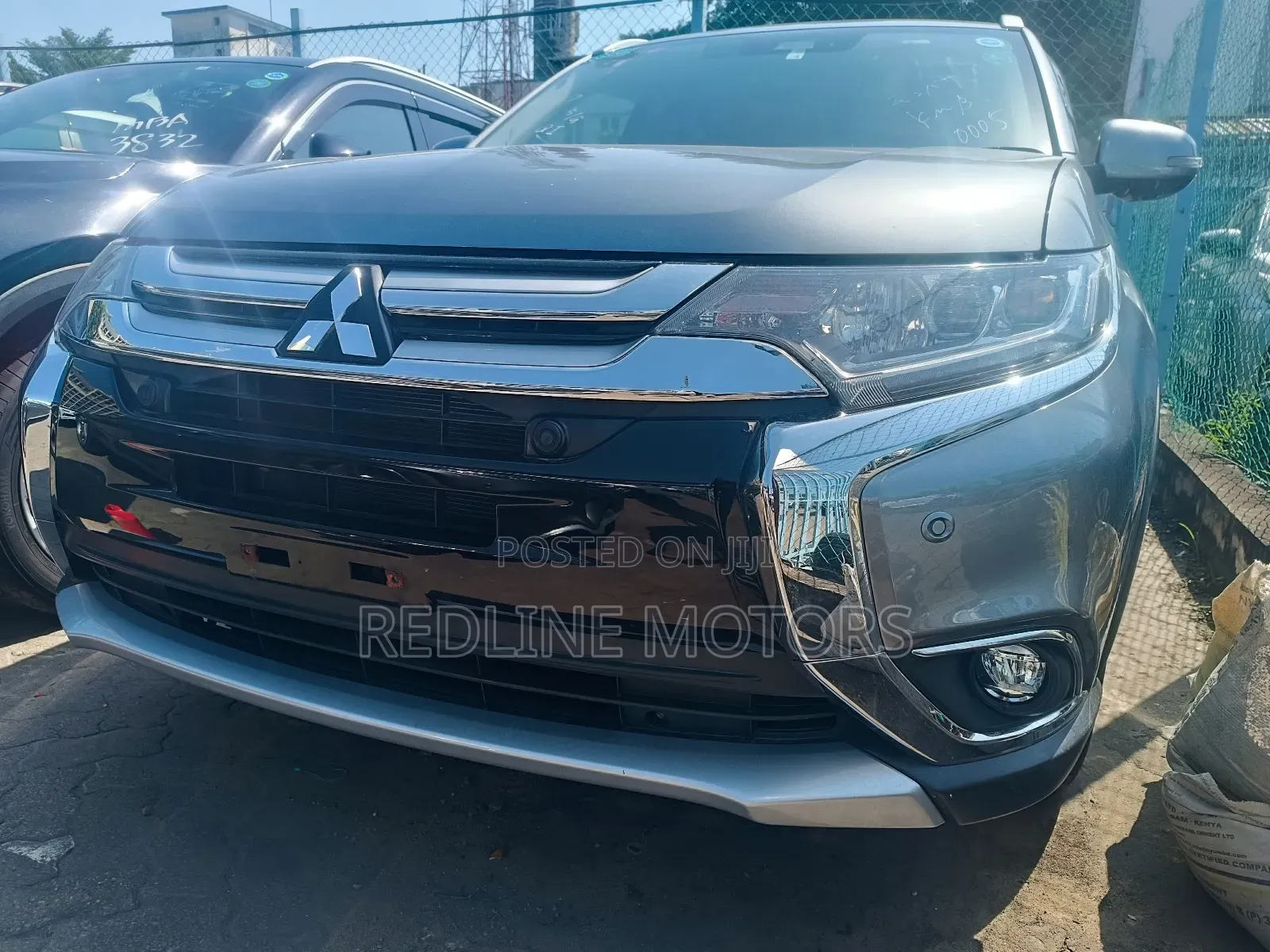 Mitsubishi Outlander 2018 Silver