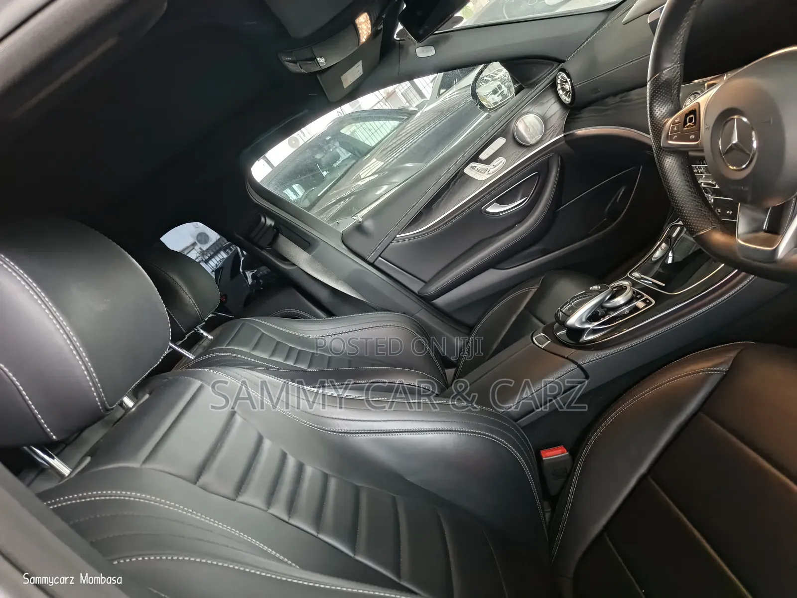 Mercedes-Benz 300E 2018 Black