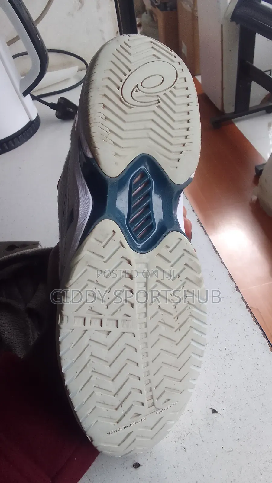 Running Shoes(Aasics)Size9.5uk Mtumba