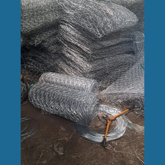 Strong Galvanized Triple Twisted Mesh
