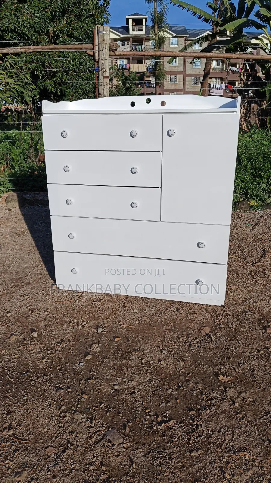Spacious 4×4ft Chest of Drawers