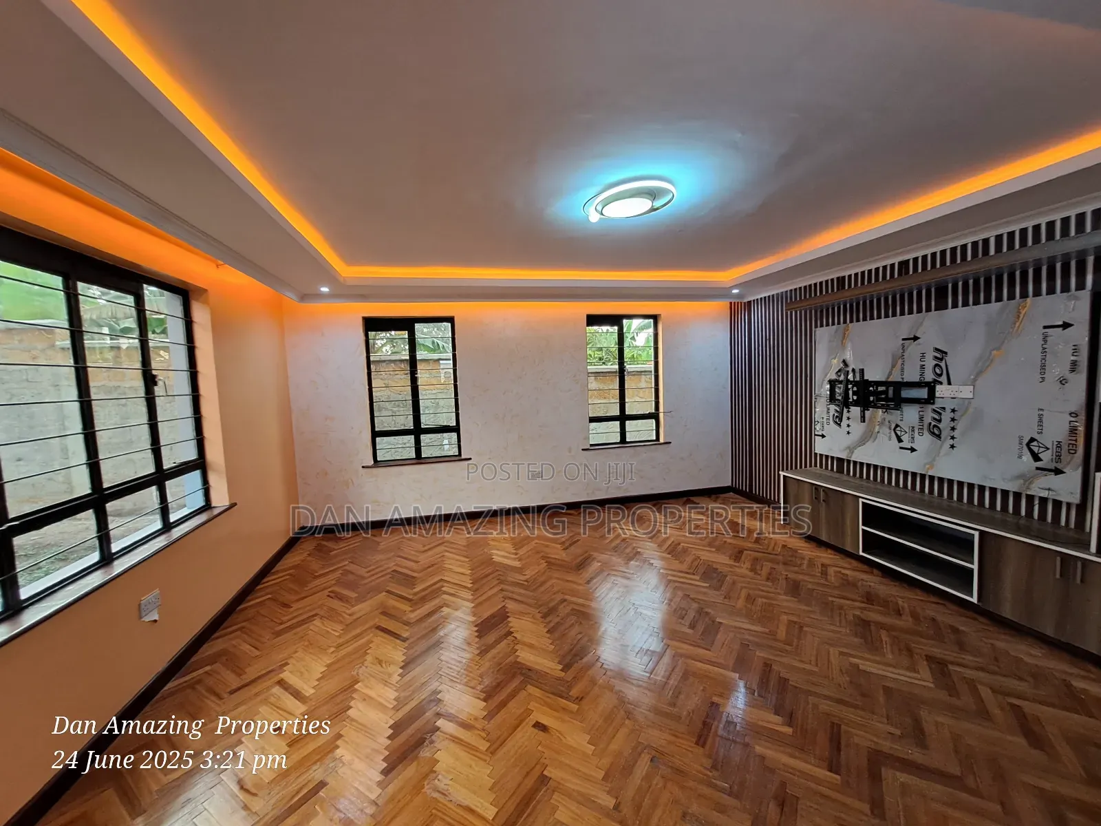 4bdrm Maisonette in Maragara Rd, Kibiku for sale