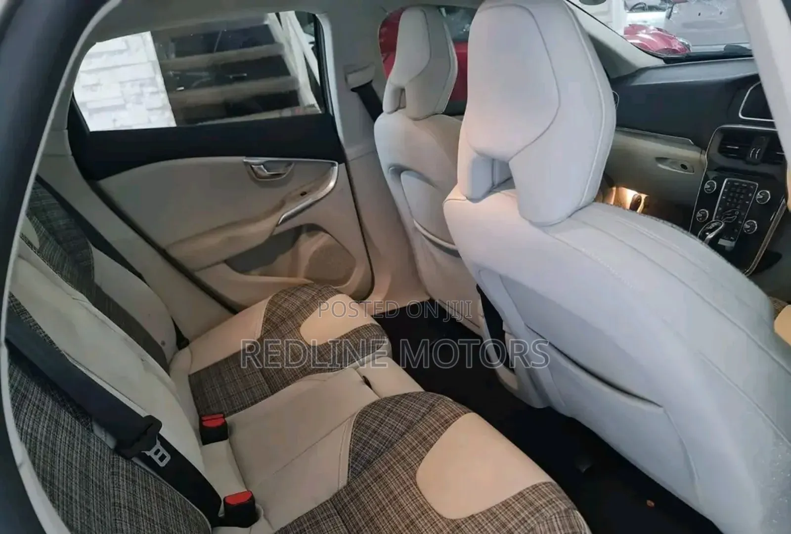 Volvo V40 2018 Brown