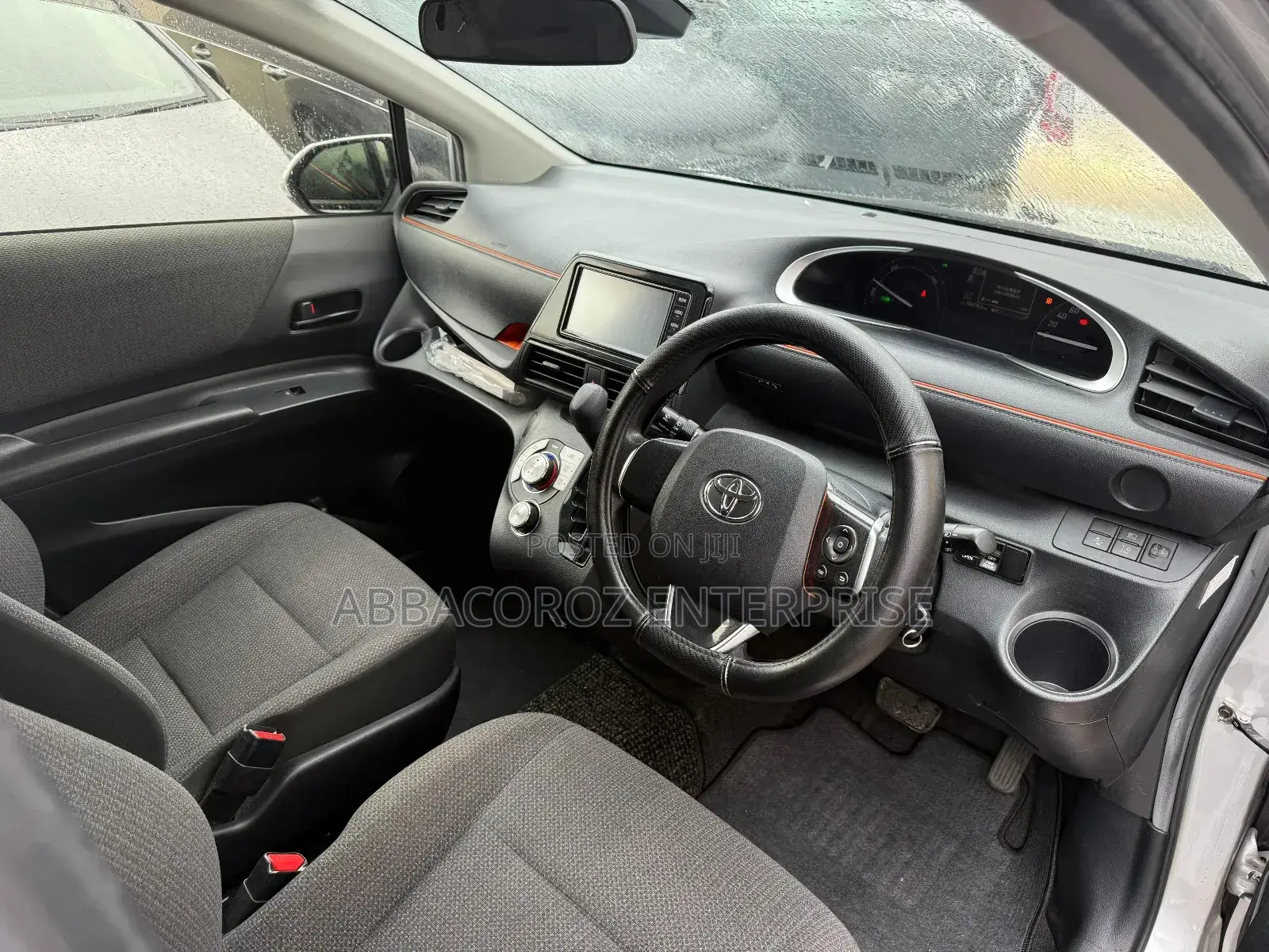 Toyota Sienta 1.5 Hybrid FWD (6-seater) 2019 Silver