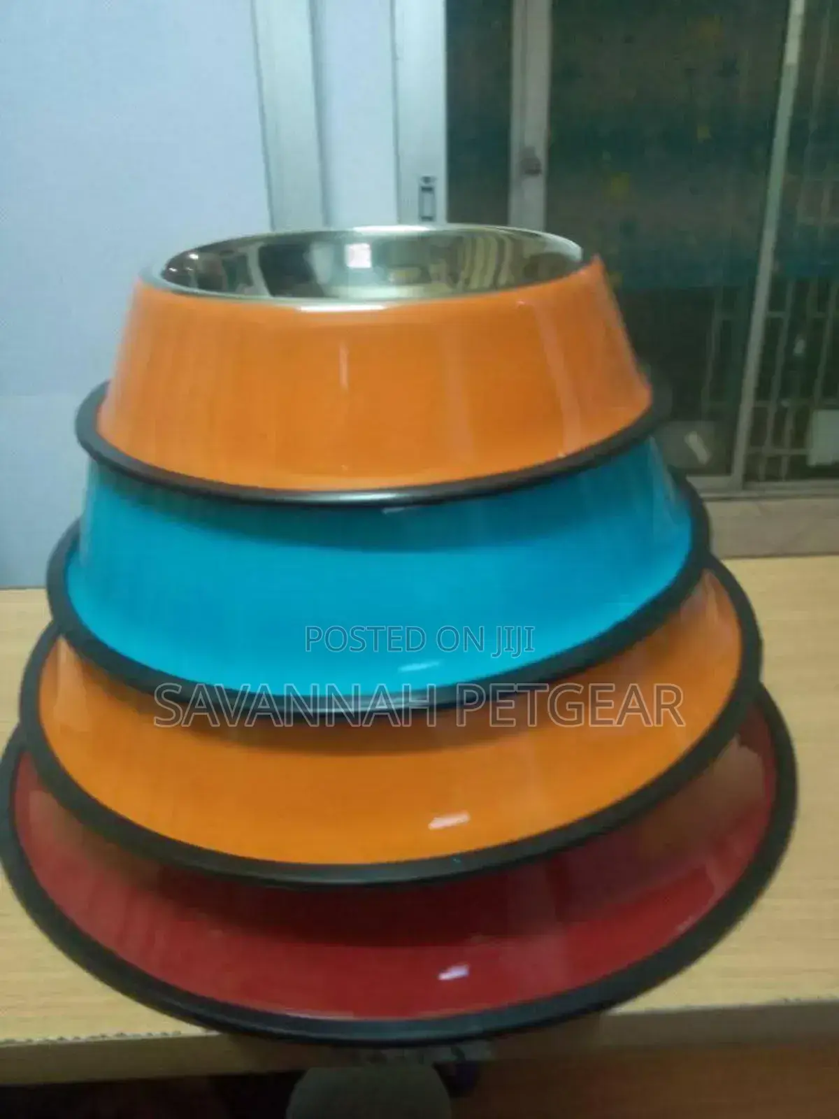 Stainless Steel Pet Bowl for a Dog, With a Rubber Base