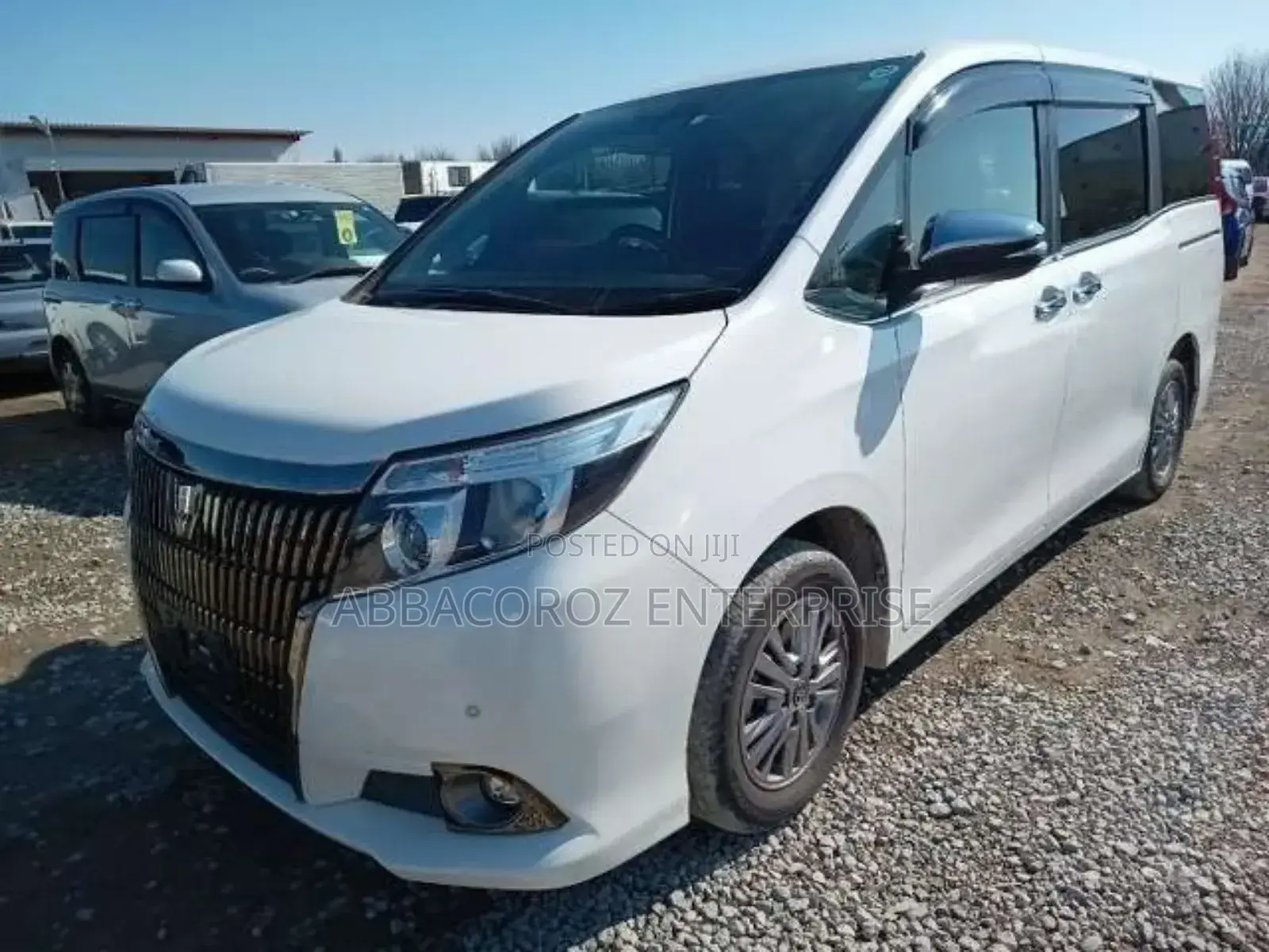 Toyota Esquire 2.0 AWD (8 seater) 2019 White