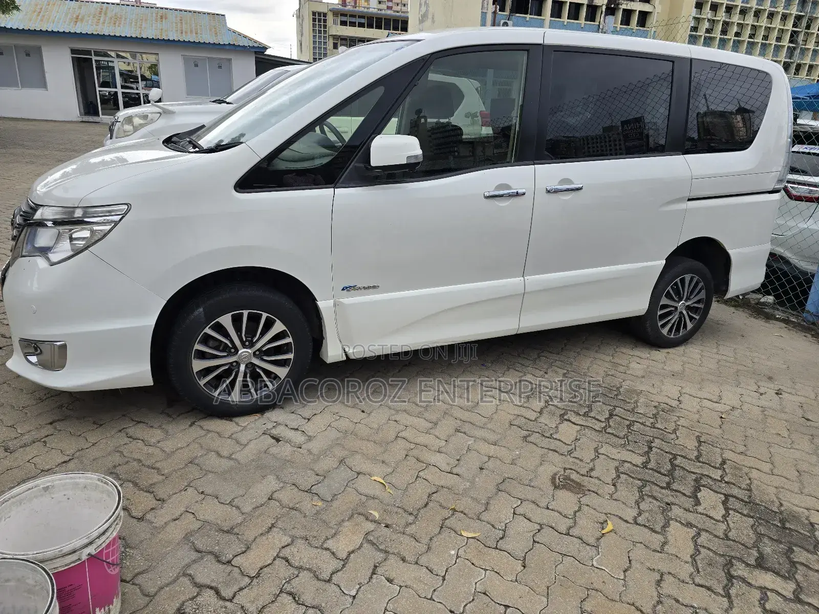 Nissan Serena 2016 White