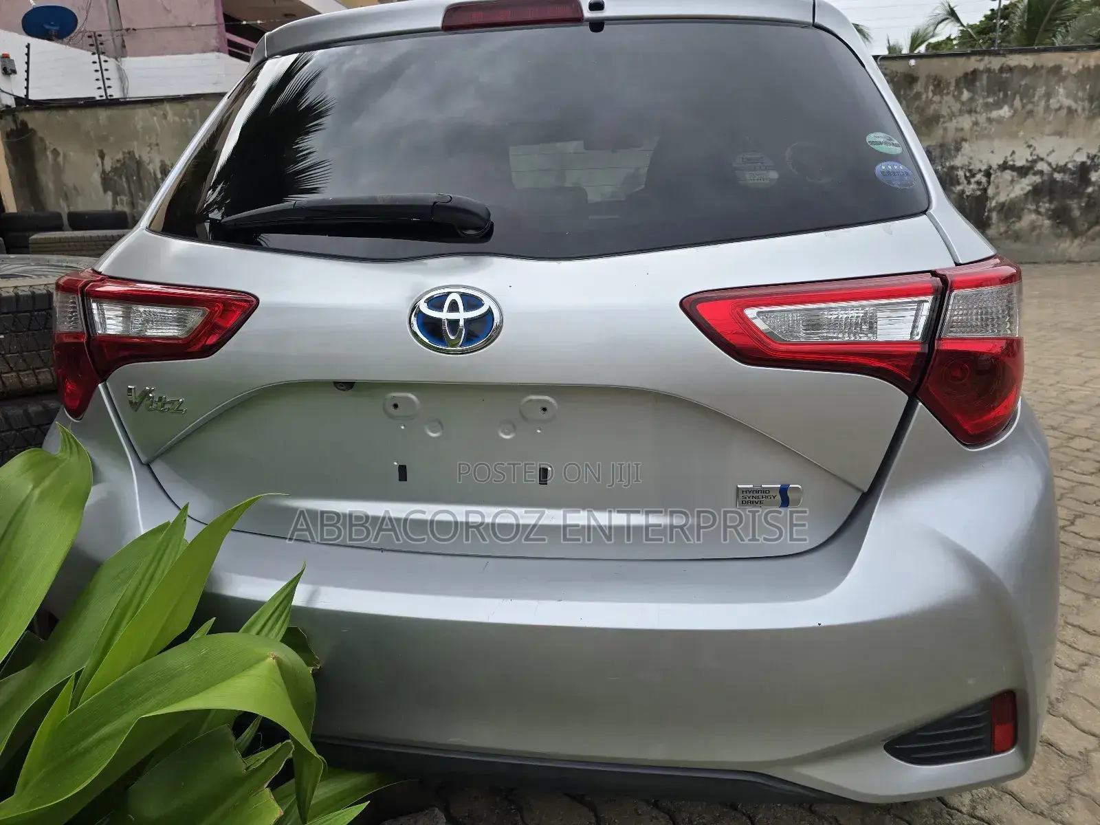 Toyota Vitz 1.5 FWD Hybrid 5dr 2019 Silver