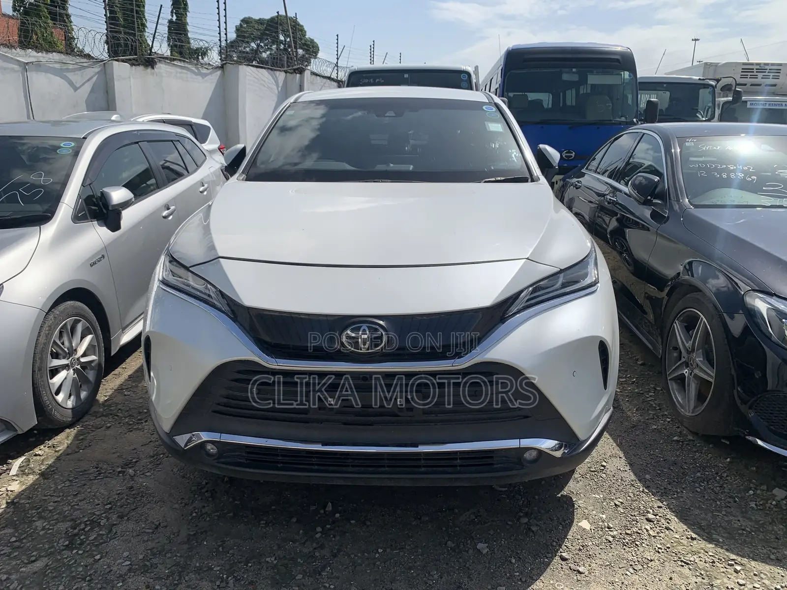 Toyota Harrier 2.0 4WD 2020 Off white