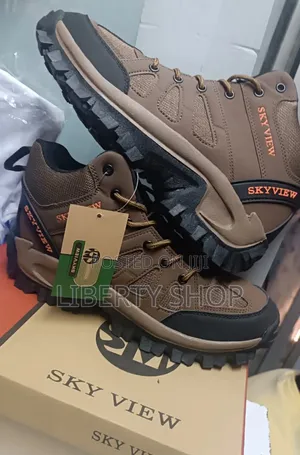 Skyview Long Lasting Hiking Boots