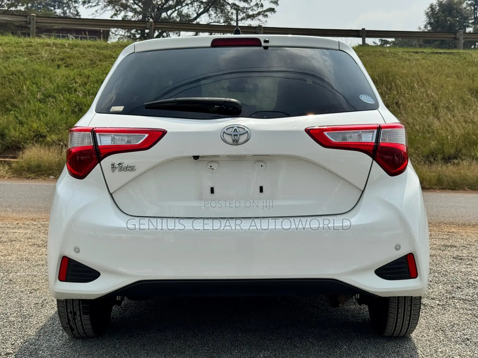 Toyota Vitz 2018 White