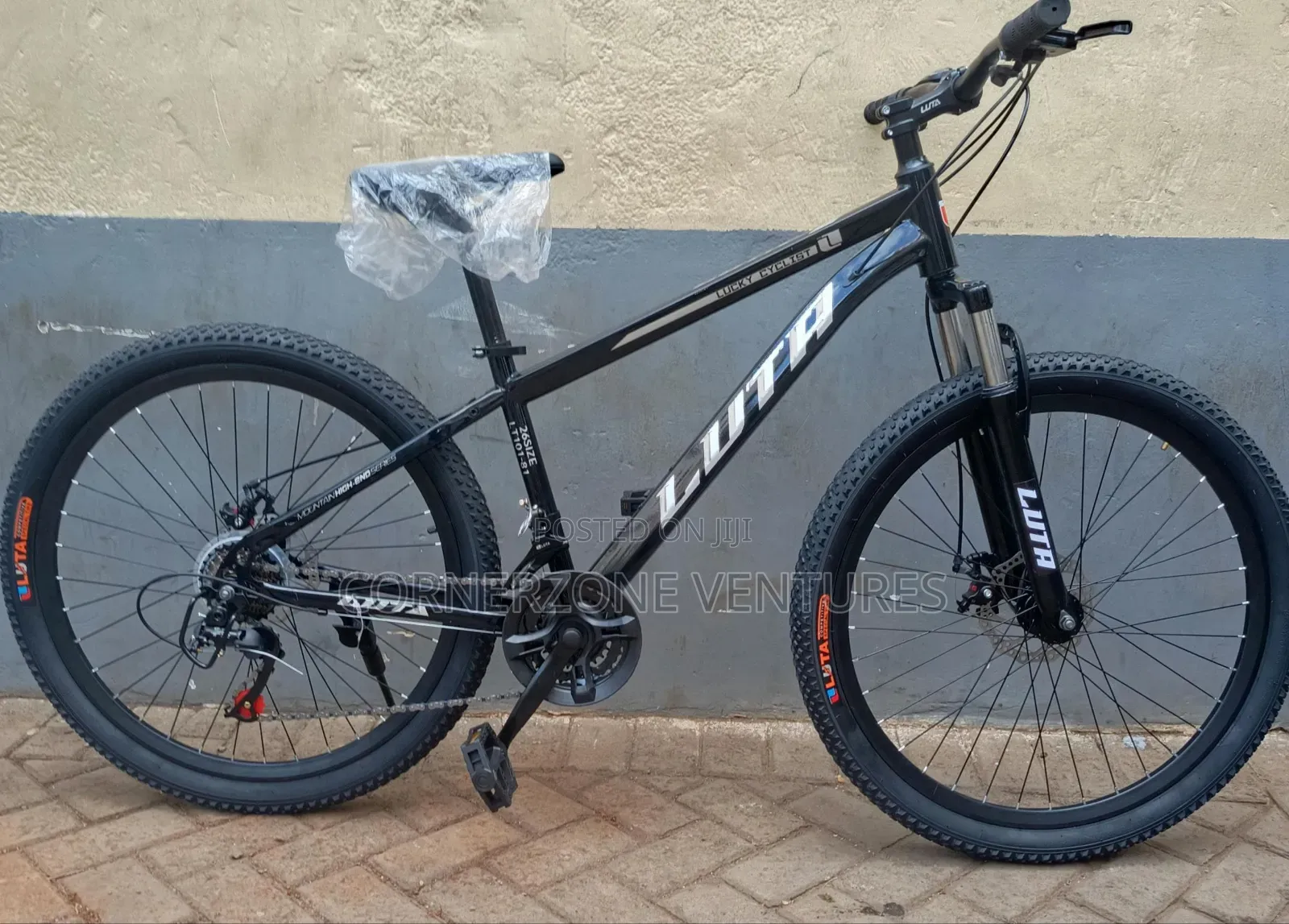Luta Adult Mountain Bike / Mountain Bike Size 26