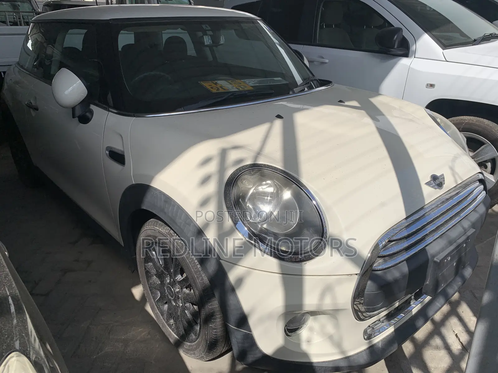 Mini Cooper 2018 Off white