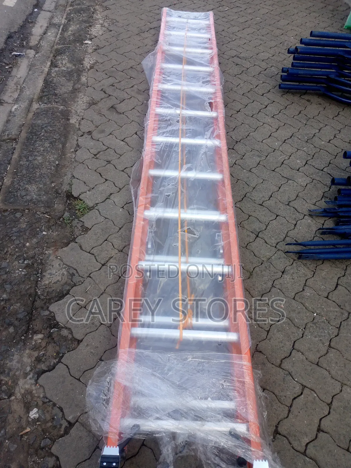 Extension Ladder 2 By 12" Fibreglass