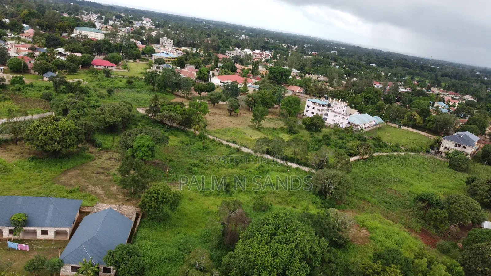 6bdrm Apartment in Konamsa Diani, Ukunda for sale