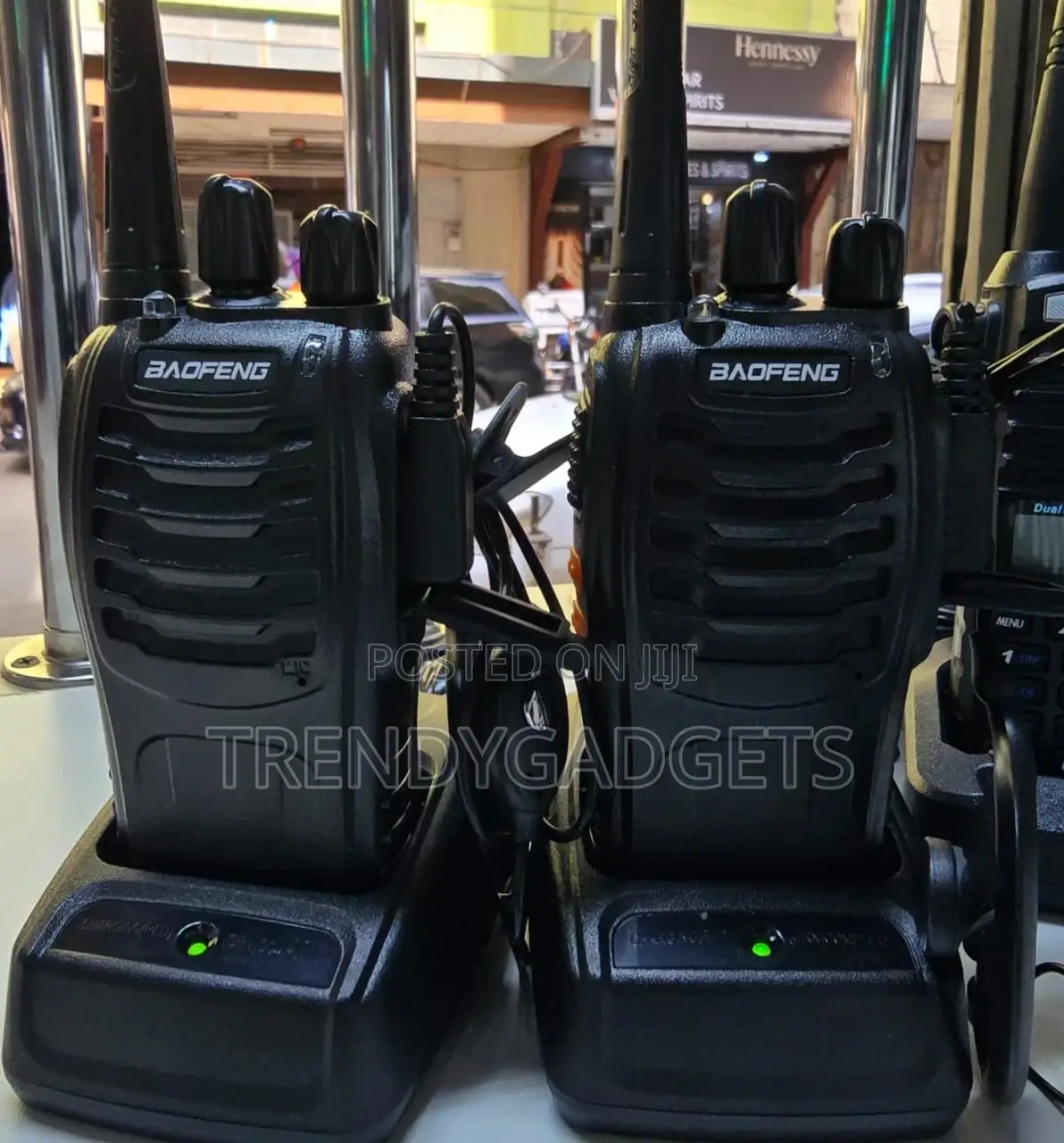 Dual PTT Baofeng Radios – 2 Units + Rechargeable Battery