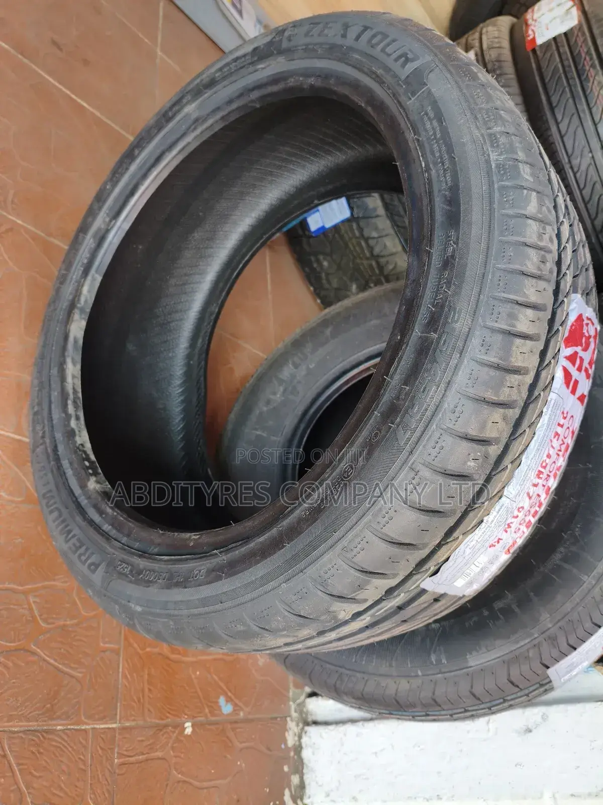 215/45r17 Zextour
