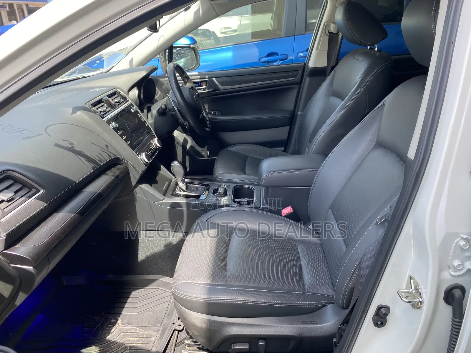 Subaru Legacy 2018 Off white