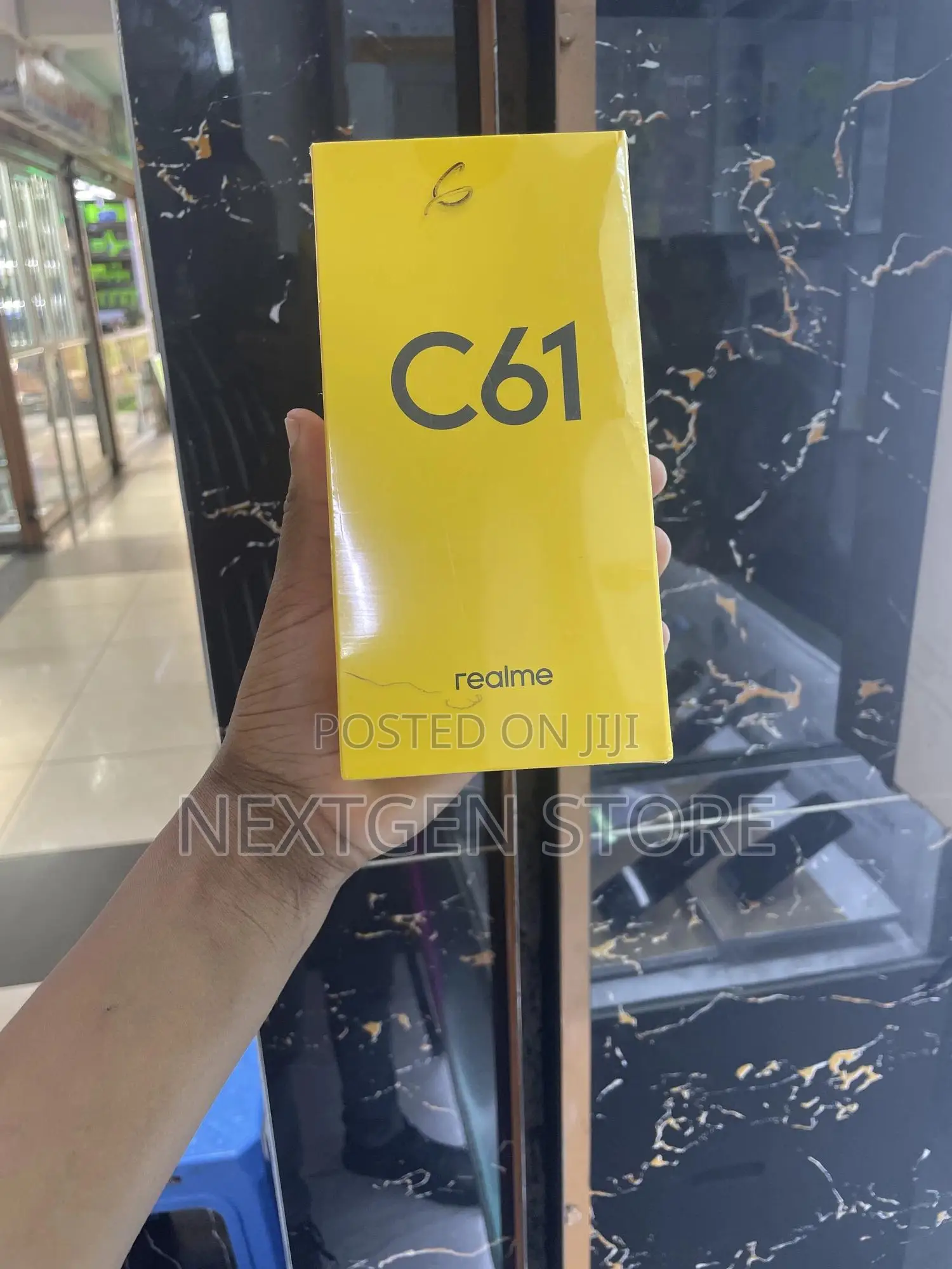 New Realme C61 256 GB Gold