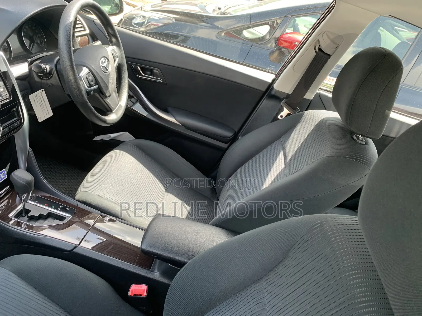 Toyota Premio 1.8 FWD 2018 Red