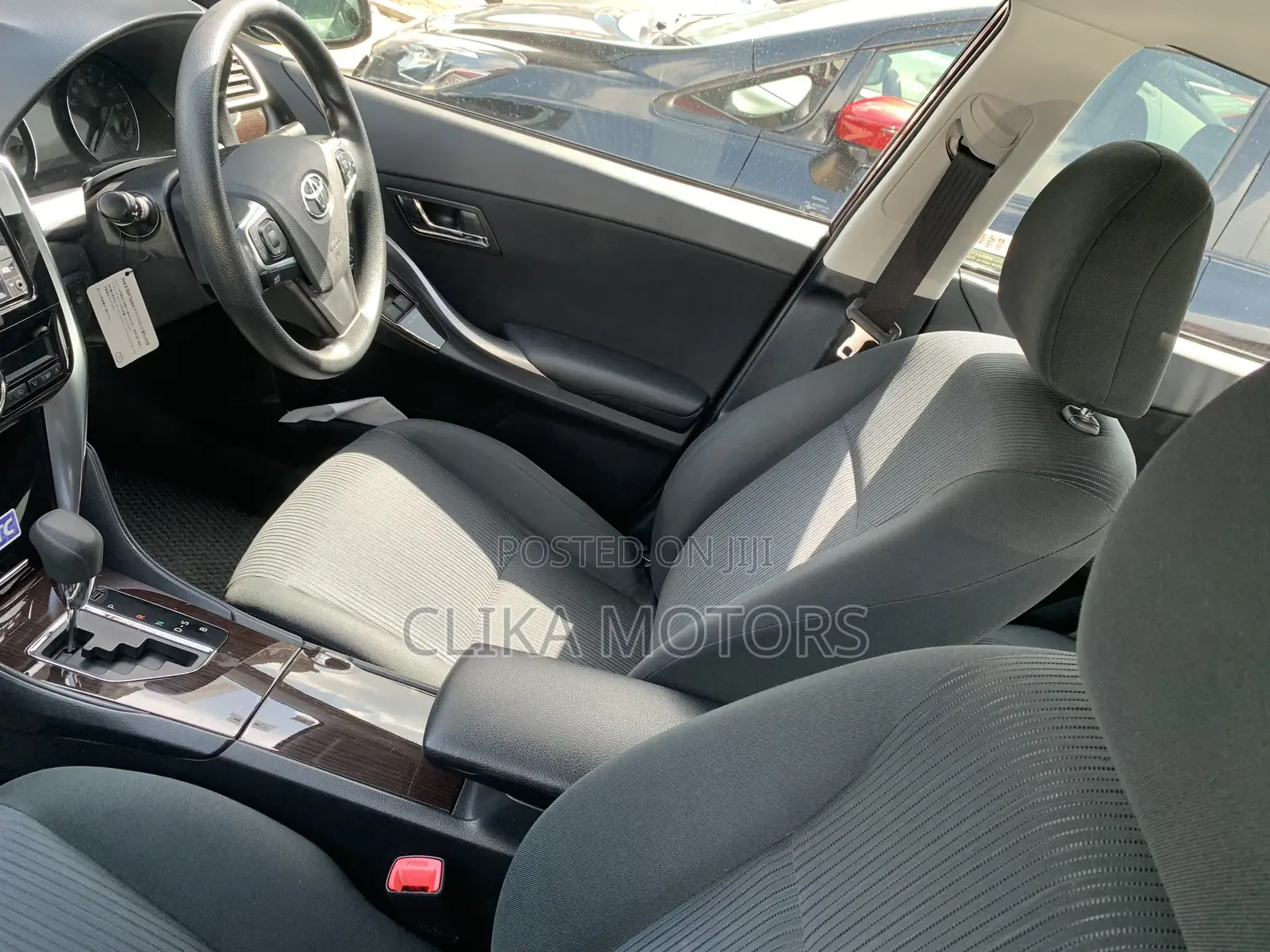 Toyota Premio 1.8 FWD 2018 Red