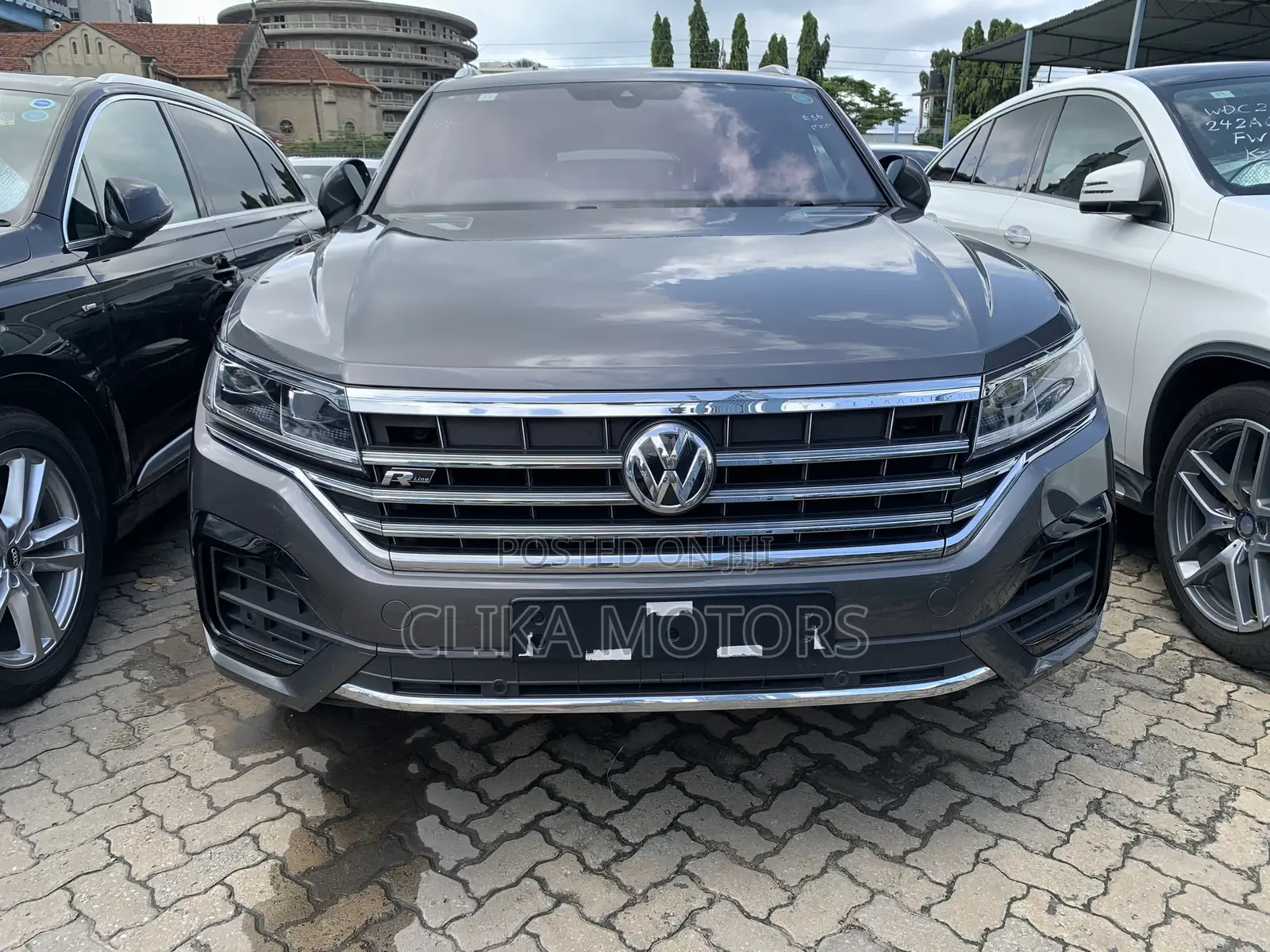 Volkswagen Touareg 2019 Gray