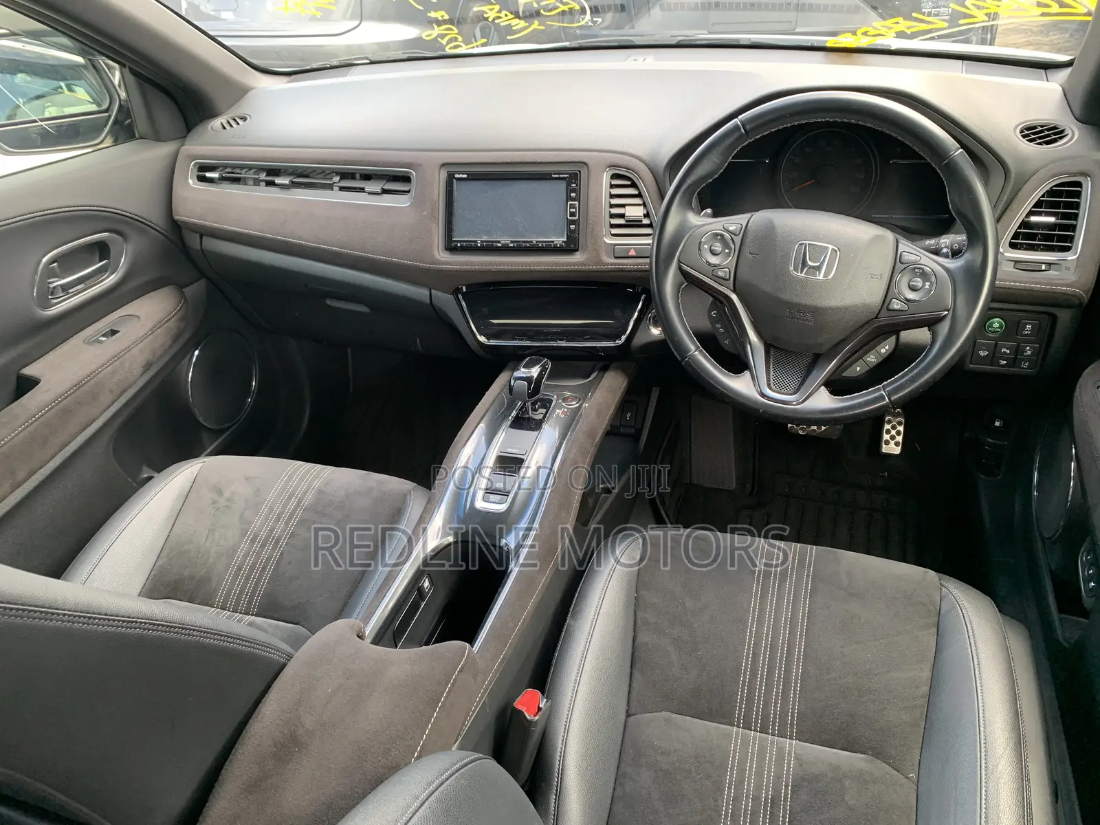 Honda Vezel 1.5 Hybrid 4WD 2018 Pearl