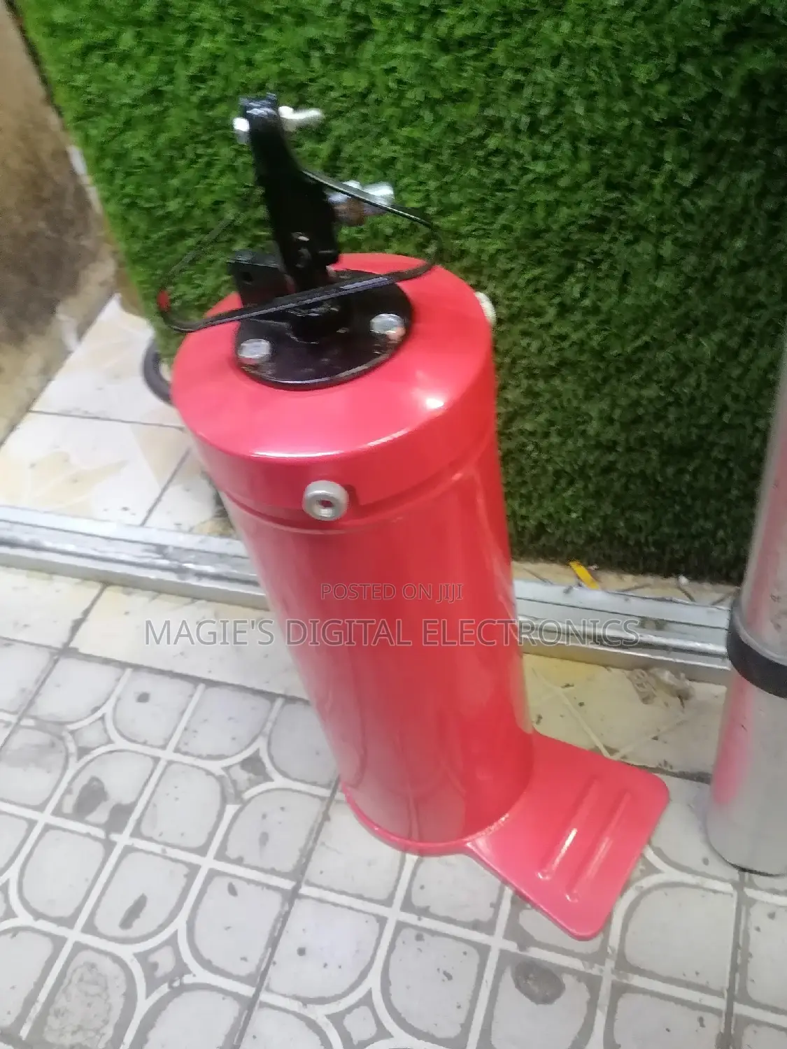 Highly Available 8kg Yato Grease Bucket