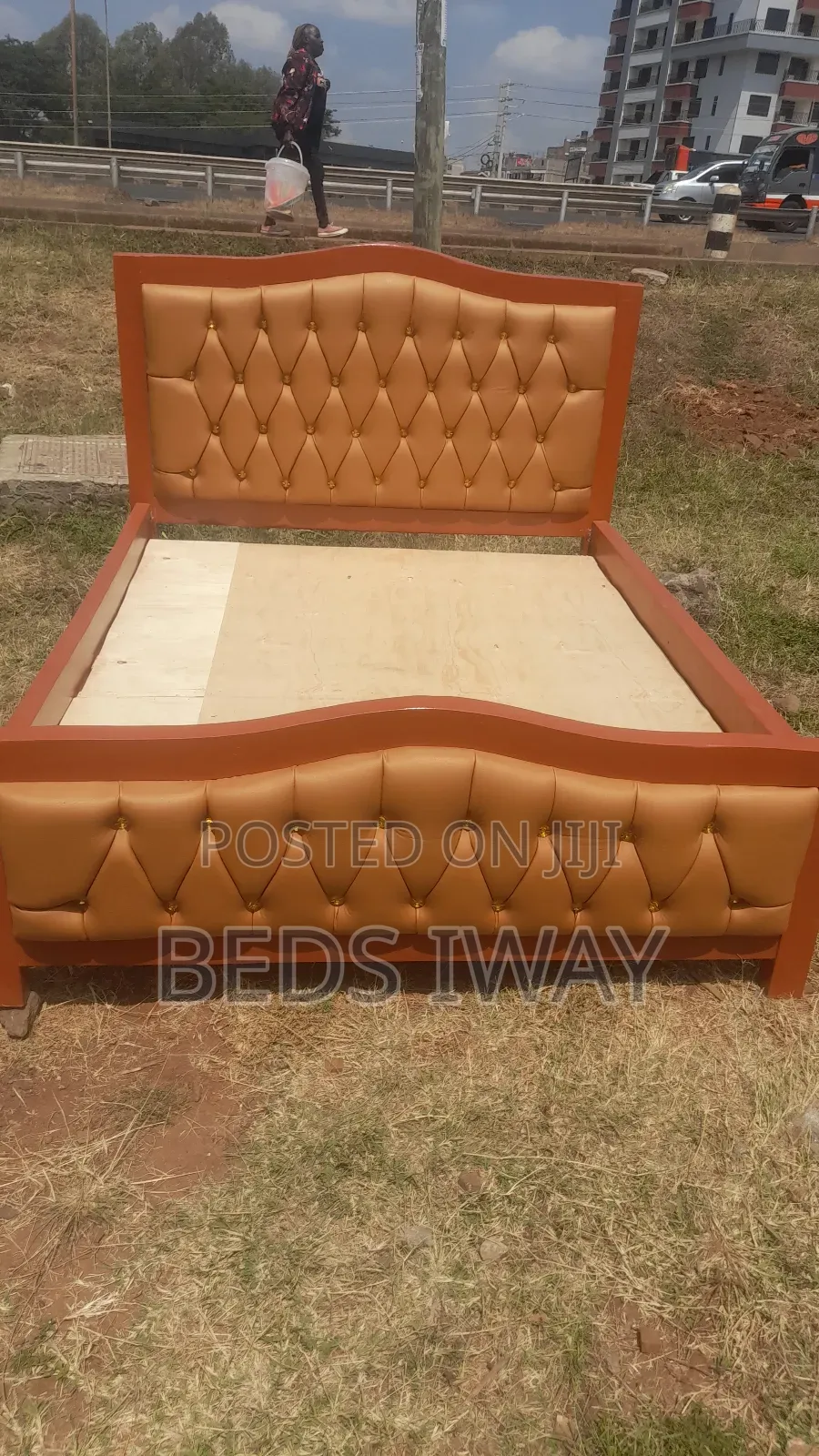 Mountain Brown Mocket Bed 5by6