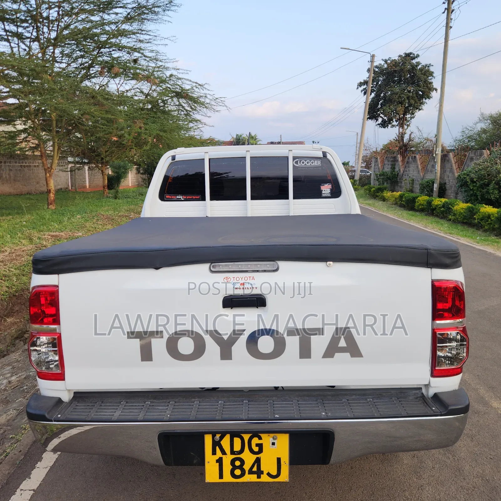 Toyota Hilux 2014 White
