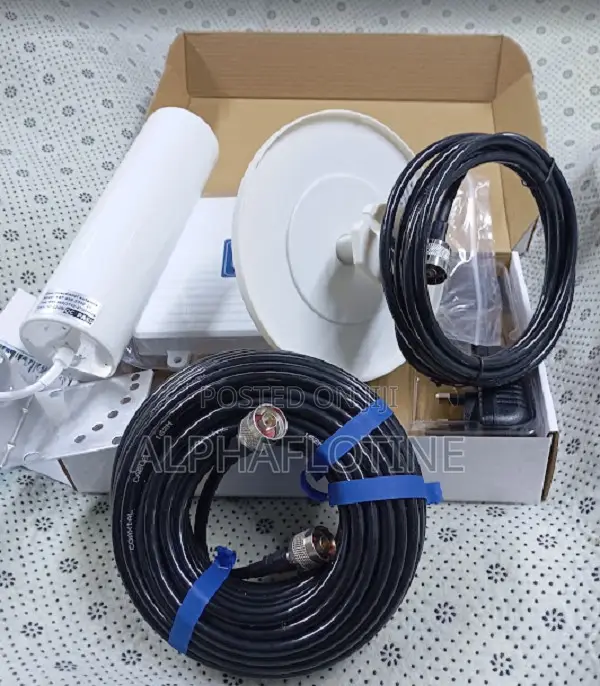 Tri- Band Amplifier 900/1800/2100 GSM DCS 2g,3g,4g