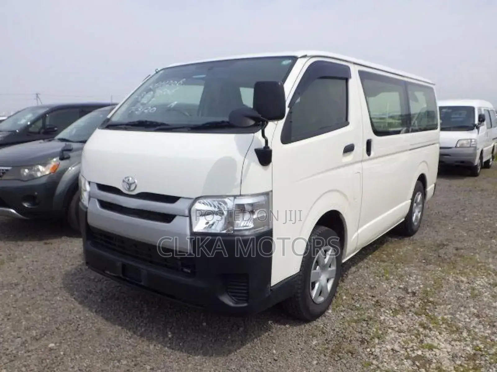 Toyota Regius 2018 White