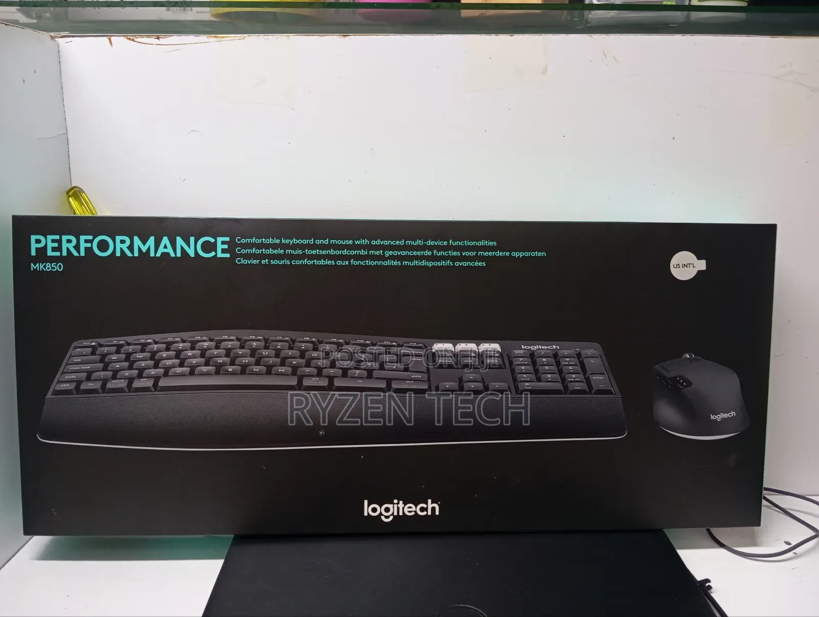 Lohitech Mk850 High Performance Wireless Keyboard