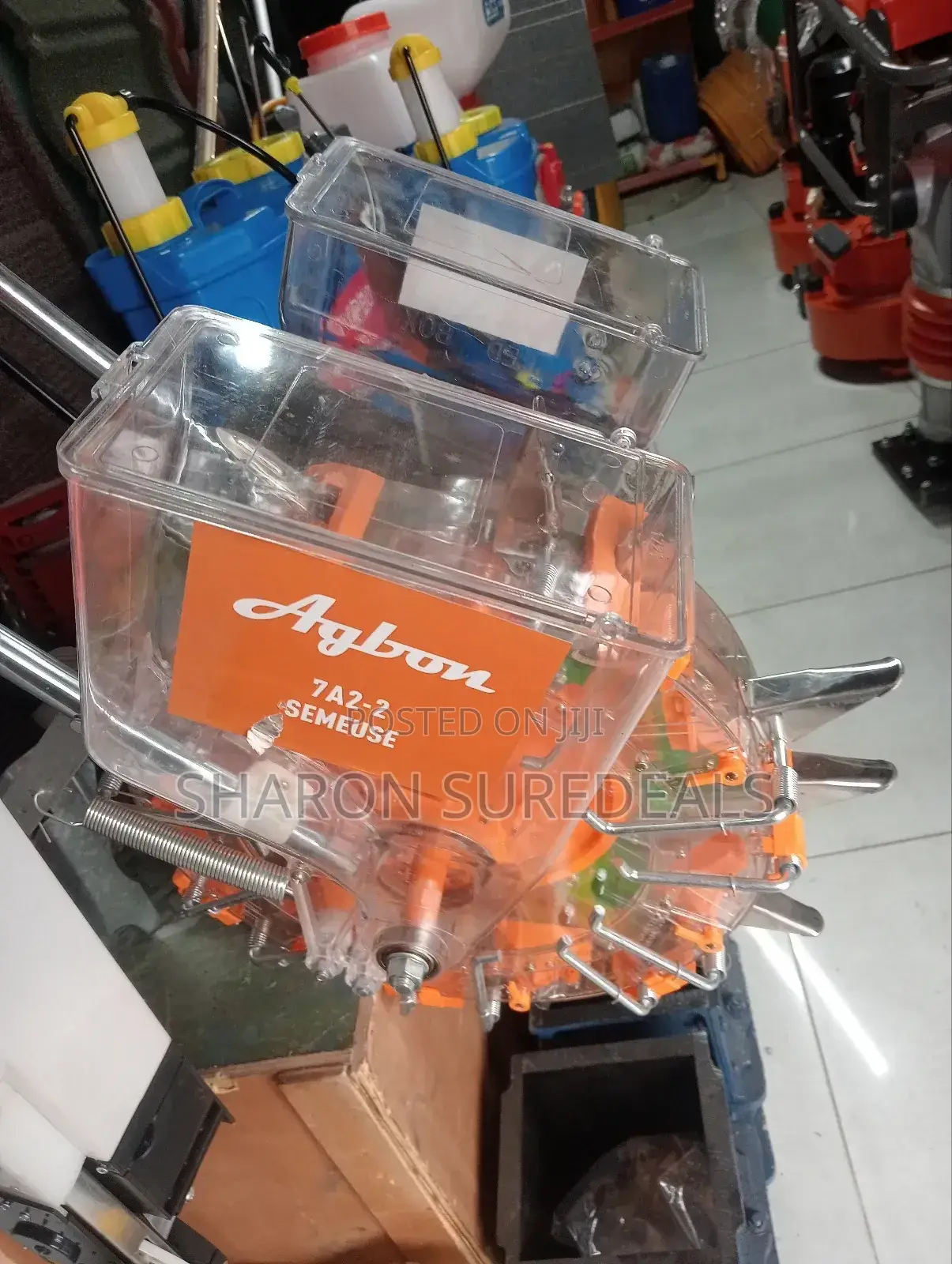 Hand Push Seed and Fertilizer Planter