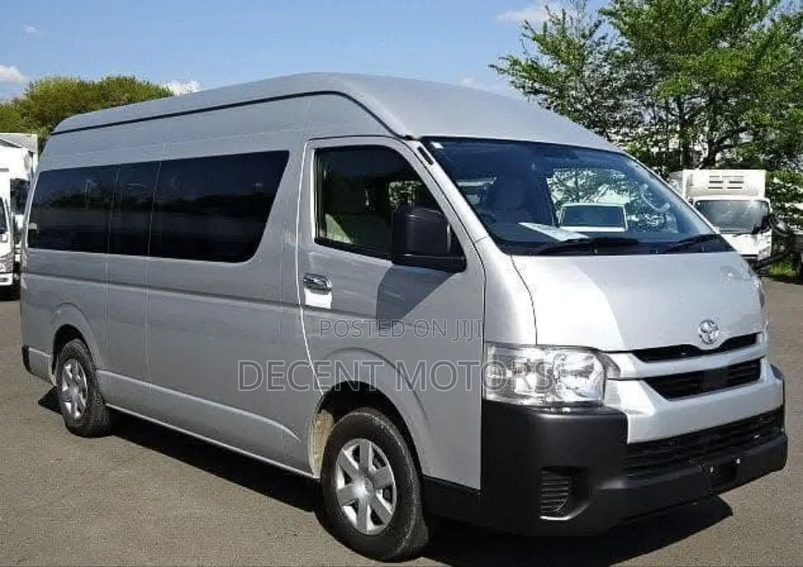 Toyota HiAce 2018 Silver