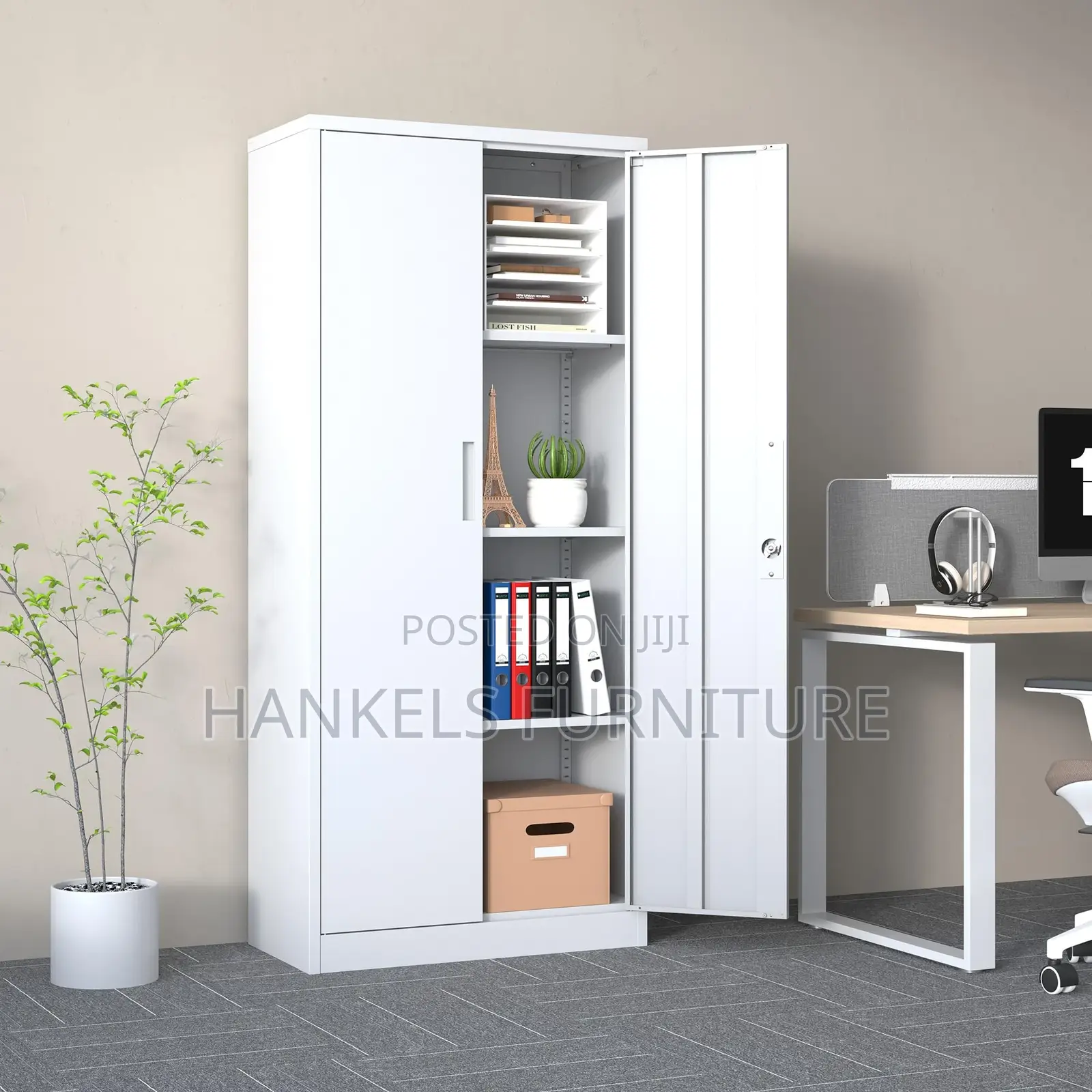 Lockable Storage With Adjustable Shelves
