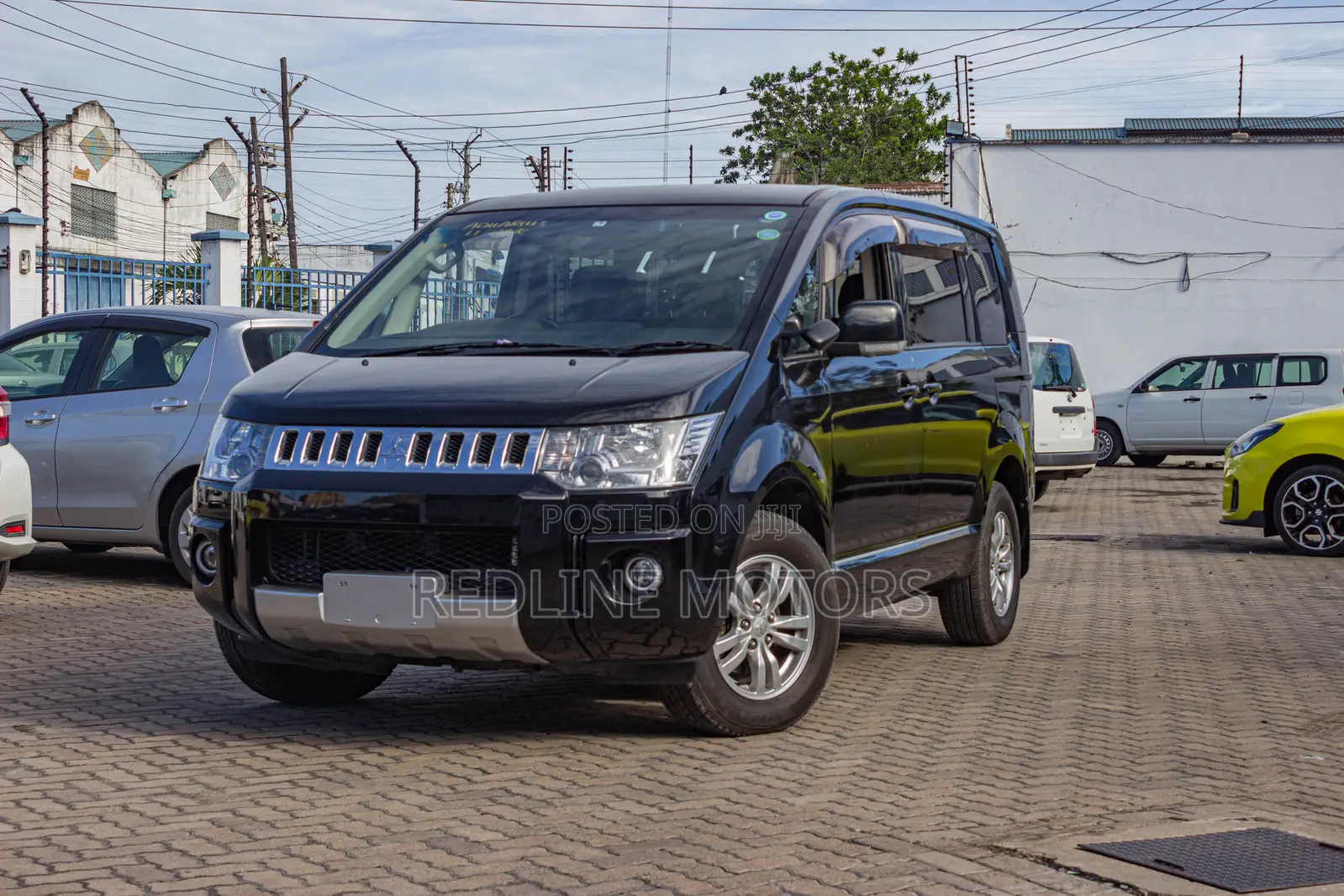 Mitsubishi Delica 2018 Black