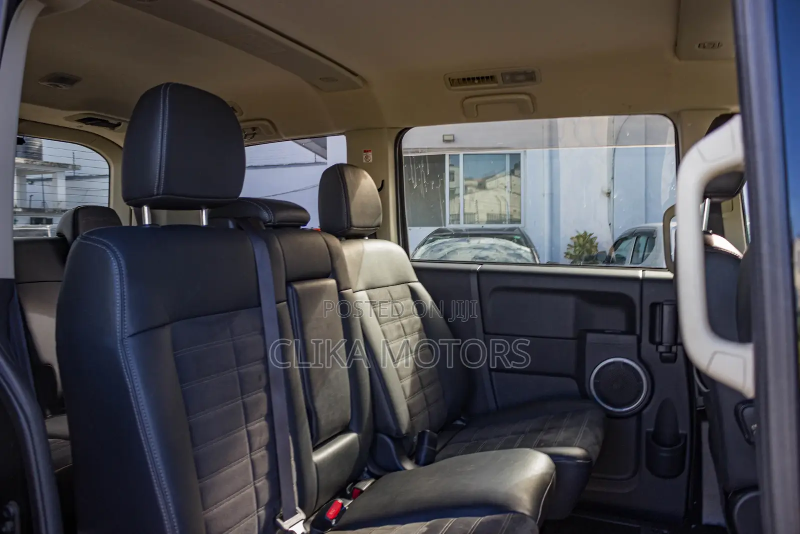 Mitsubishi Delica 2018 Black