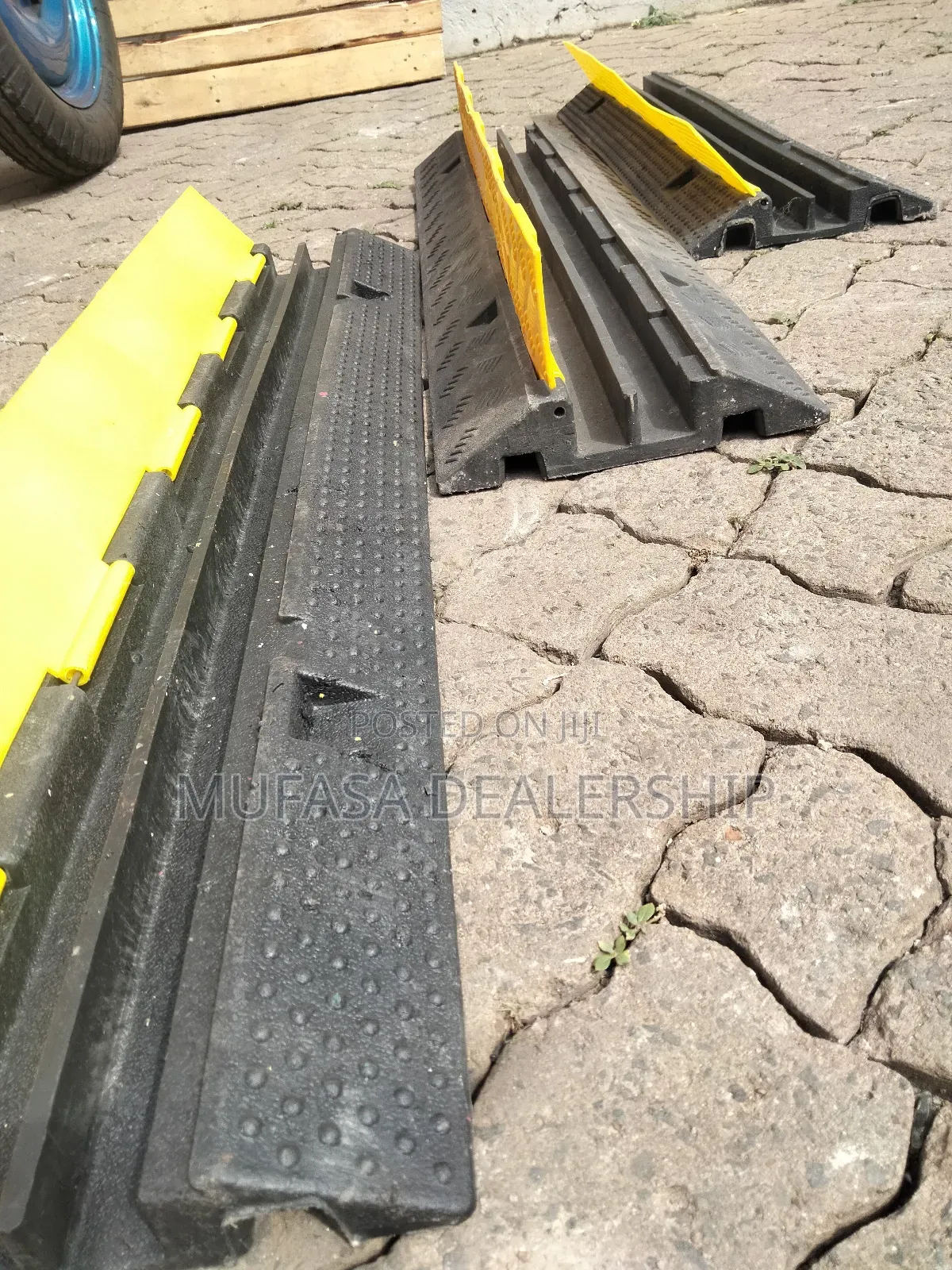 Outdoor Cable Protectors~Cable Connector/Cable Channel