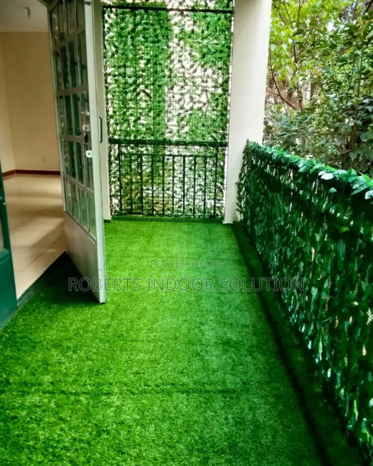 Out-and-Out Perfect 25mm Artificial Grass Carpet, Durable,