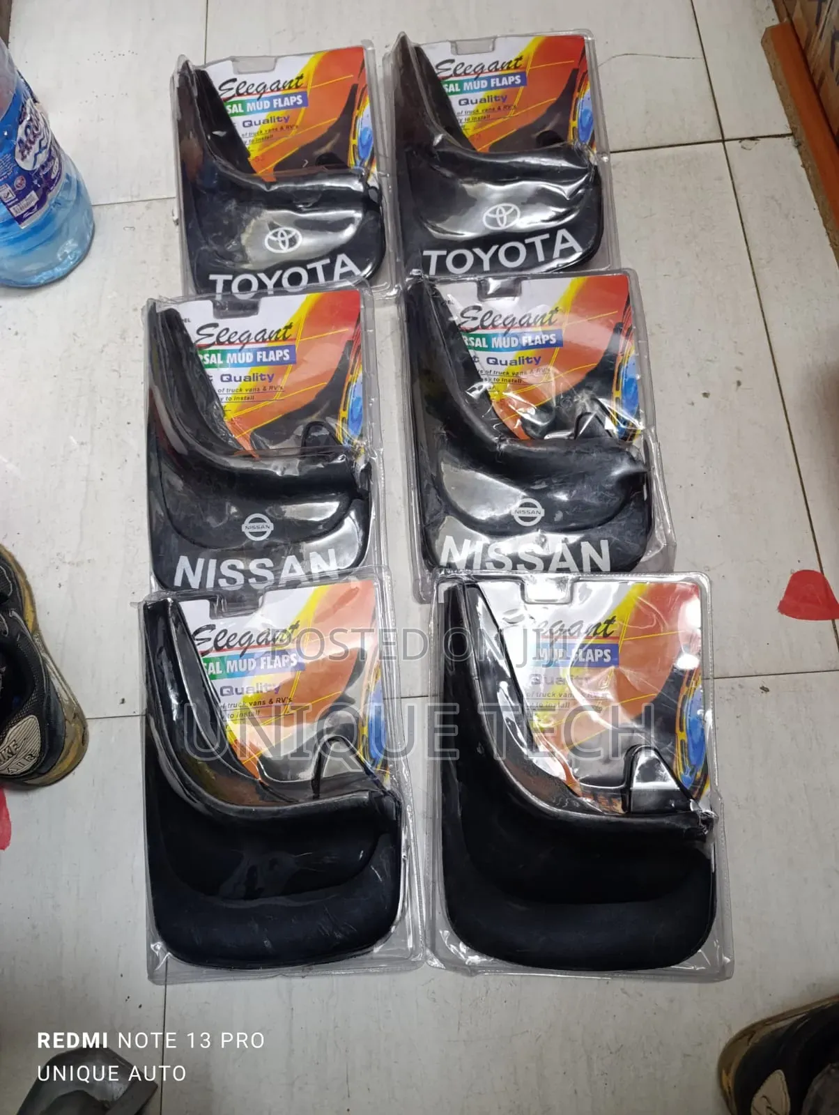 4pcs Universal Mud Flaps / Plain Black, Toyota, Nissan