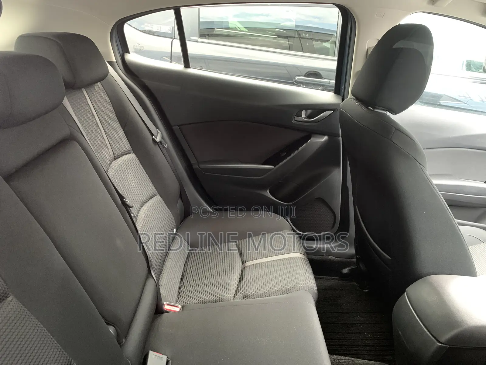 Mazda Axela 2018 Blue