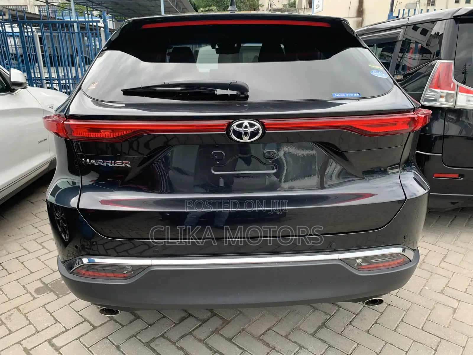 Toyota Harrier 2.5 Hybrid 4WD 2020 Gray
