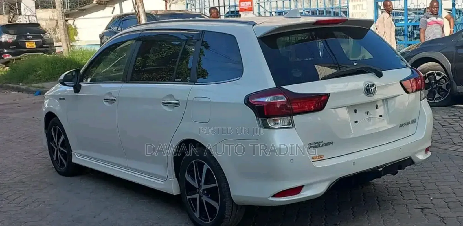 Toyota Corolla Fielder 2018 White