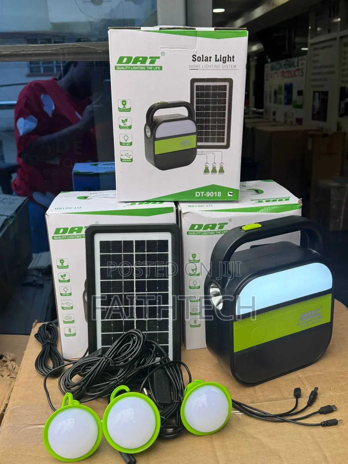 *Dat Solar Light Dt 9018
