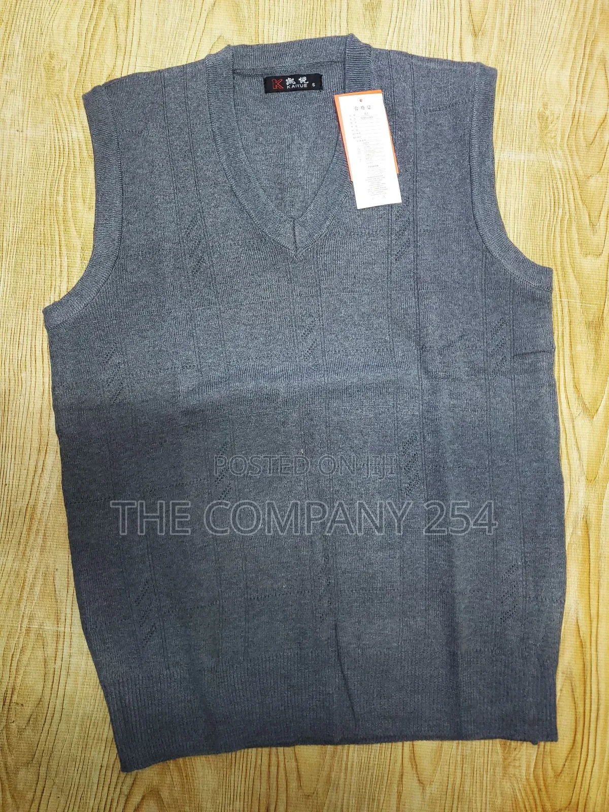 Quality Windbreaker Cotton Knitted Half Sleeveless Sweaters
